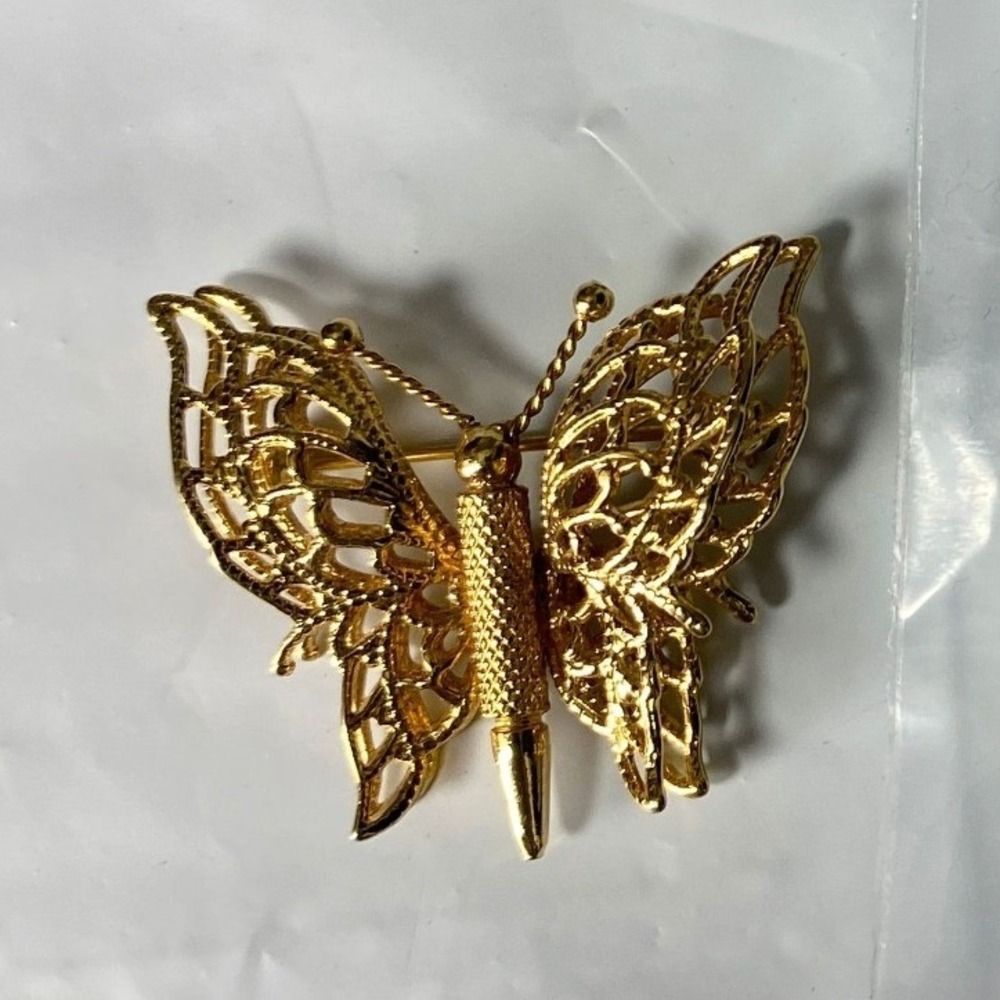 Gold Tone Butterfly Brooch Pin Elegant Insect Jewelry Accessory